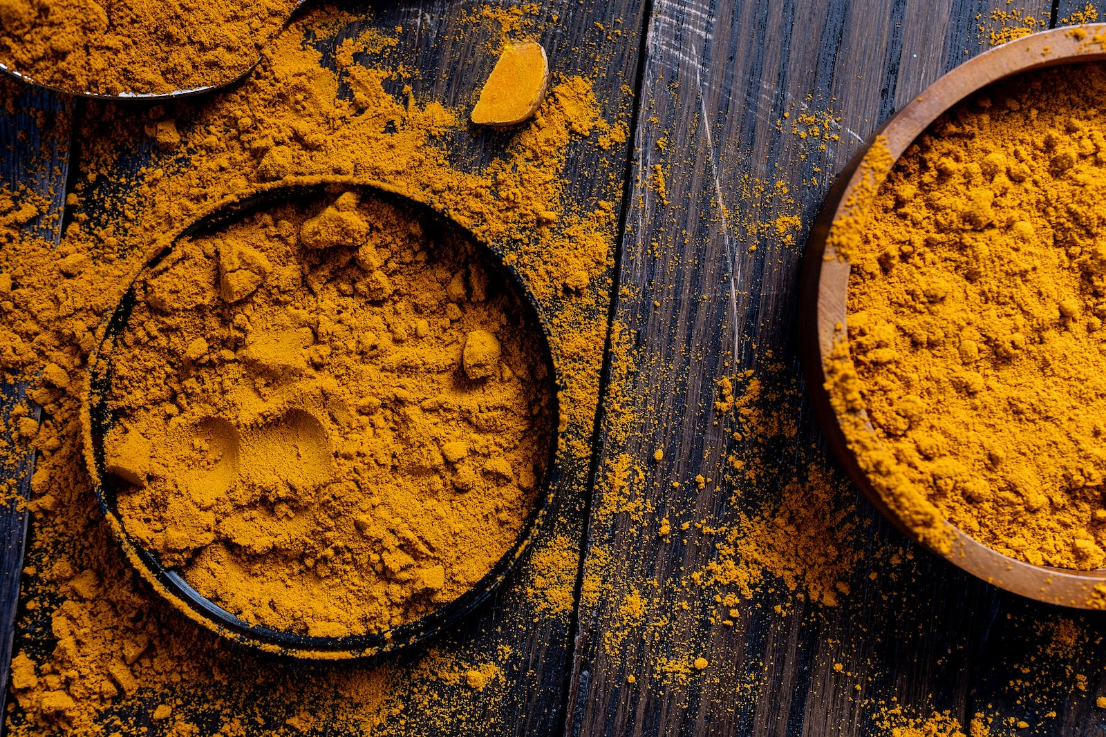 Photo of tumeric used in cooking and teas.